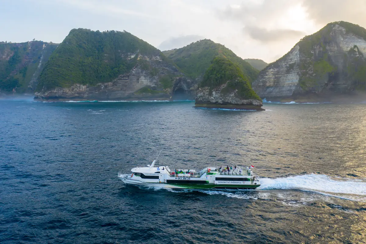 eka jaya fast ferry view